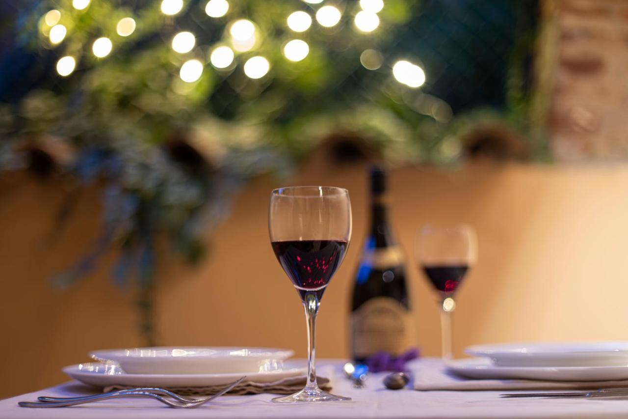 Luxury Suite In The Center I Private Patio & Kitchen Bologna Luaran gambar